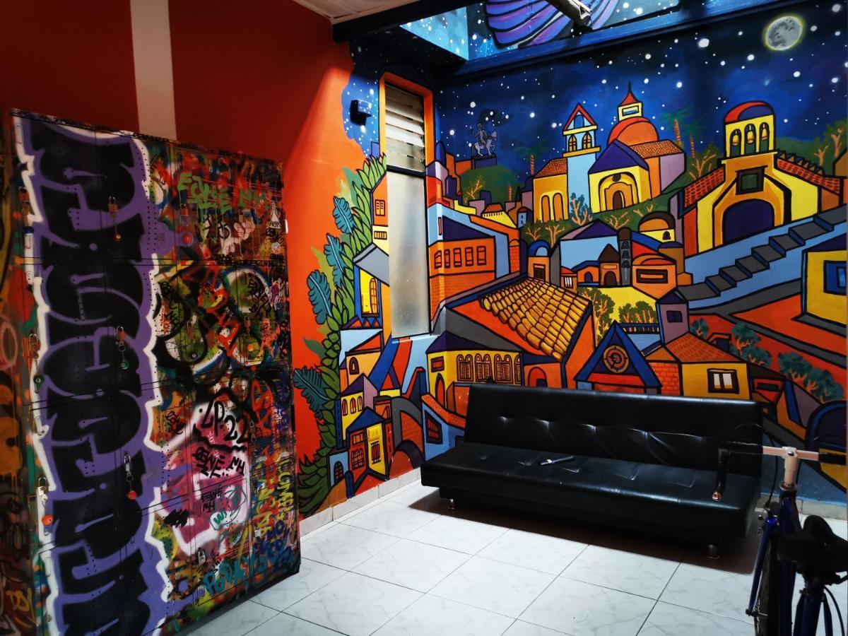 Lienzo Hostel And Mural Art Museum Popayan Ngoại thất bức ảnh